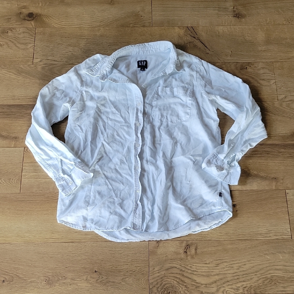 GAP Women's White Linnen Casual Button-Down Shirt